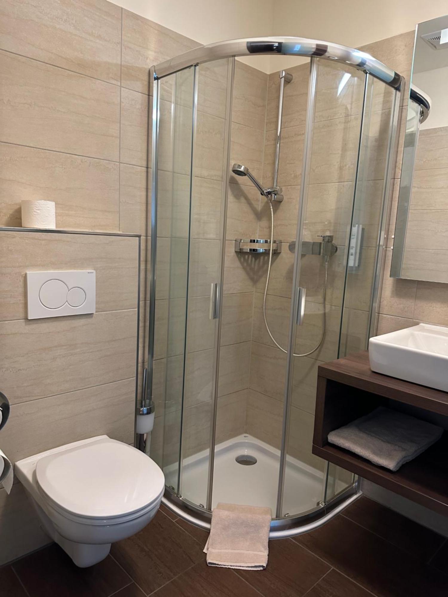Hotel Da Gustavo Lamprechtshausen エクステリア 写真